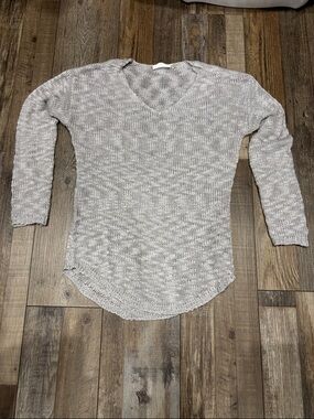 RD Style Light Gray V-Neck Knit Sweater